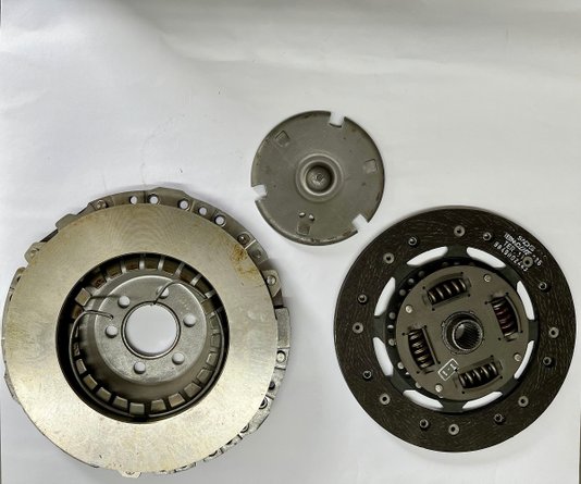 Kit embreagem vw golf 1.8 seat cordoba ibiza 94/ (6092 sachs)